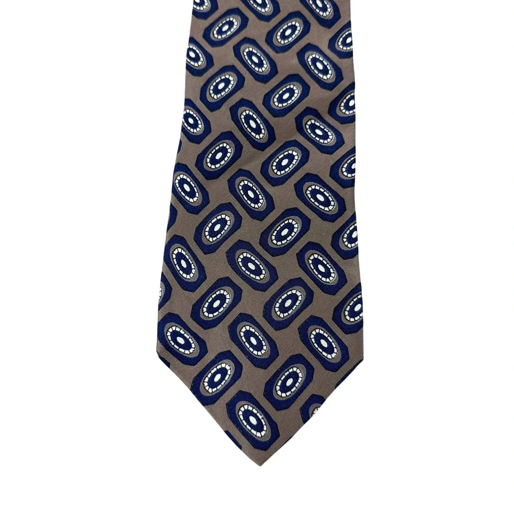 Guess Mens Silk Tie Taupe Navy Blue Geometric Medallion Handmade Necktie 56x3.75